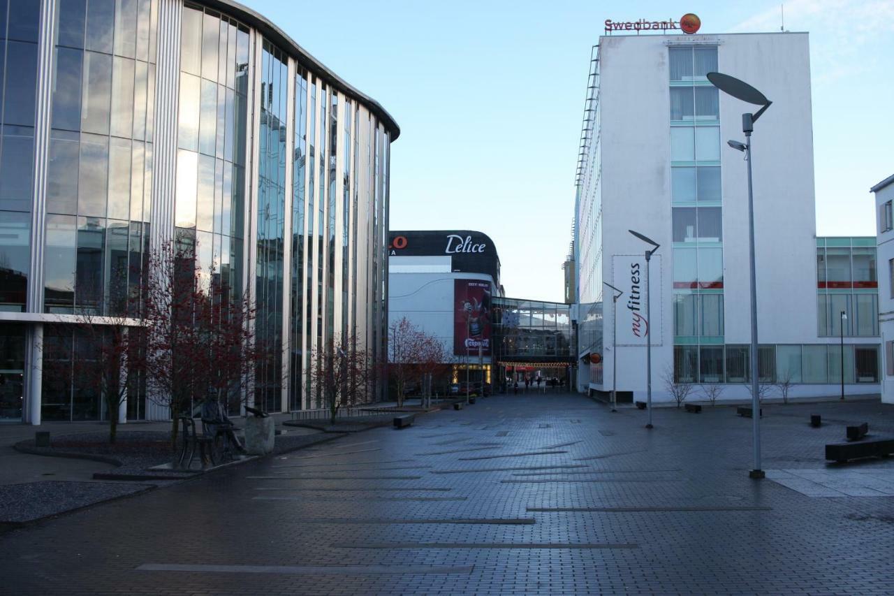 Akord Apartment Centrum With Free Parking Parnu Exterior photo